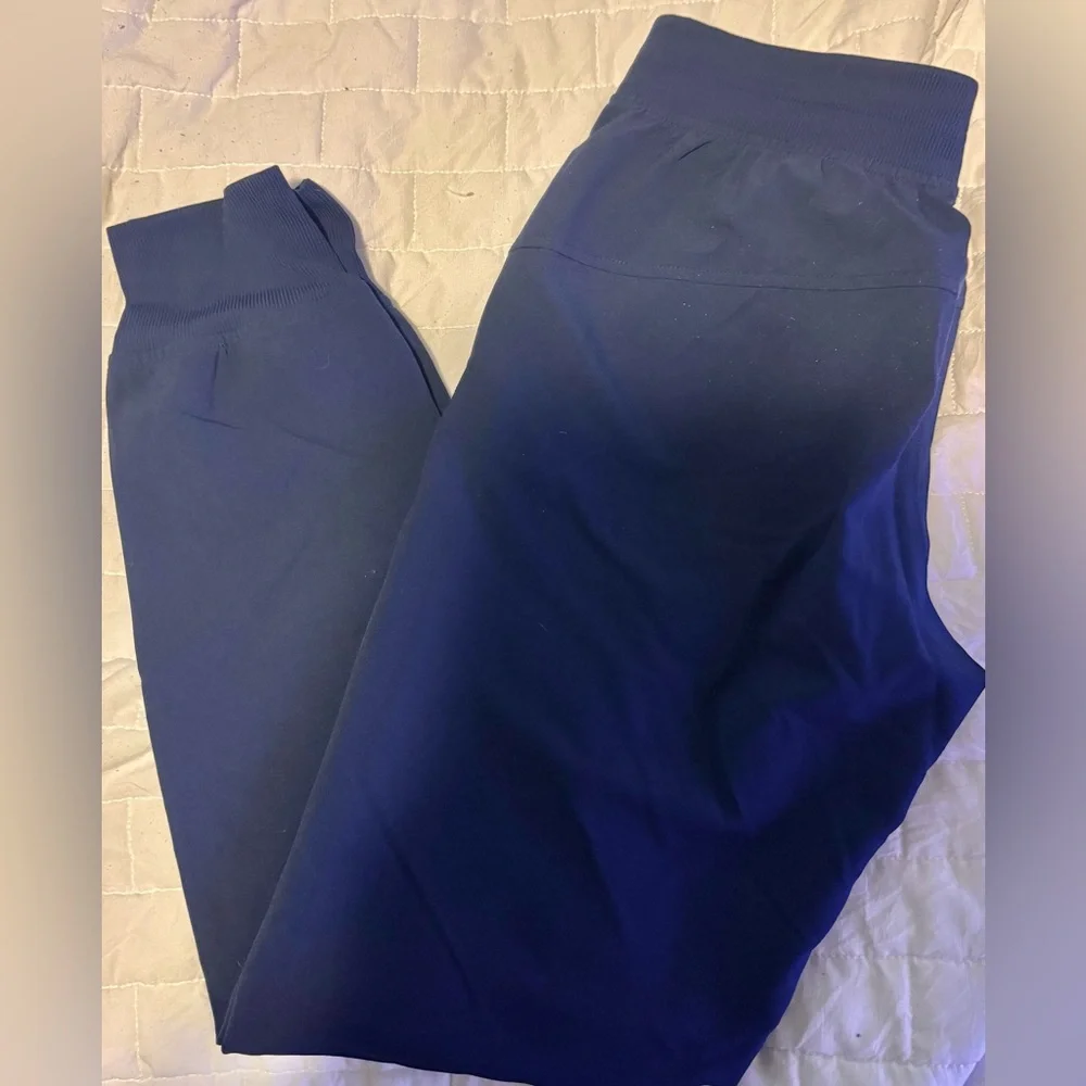 Lululemon Women’s Jogging pants Blue size 4